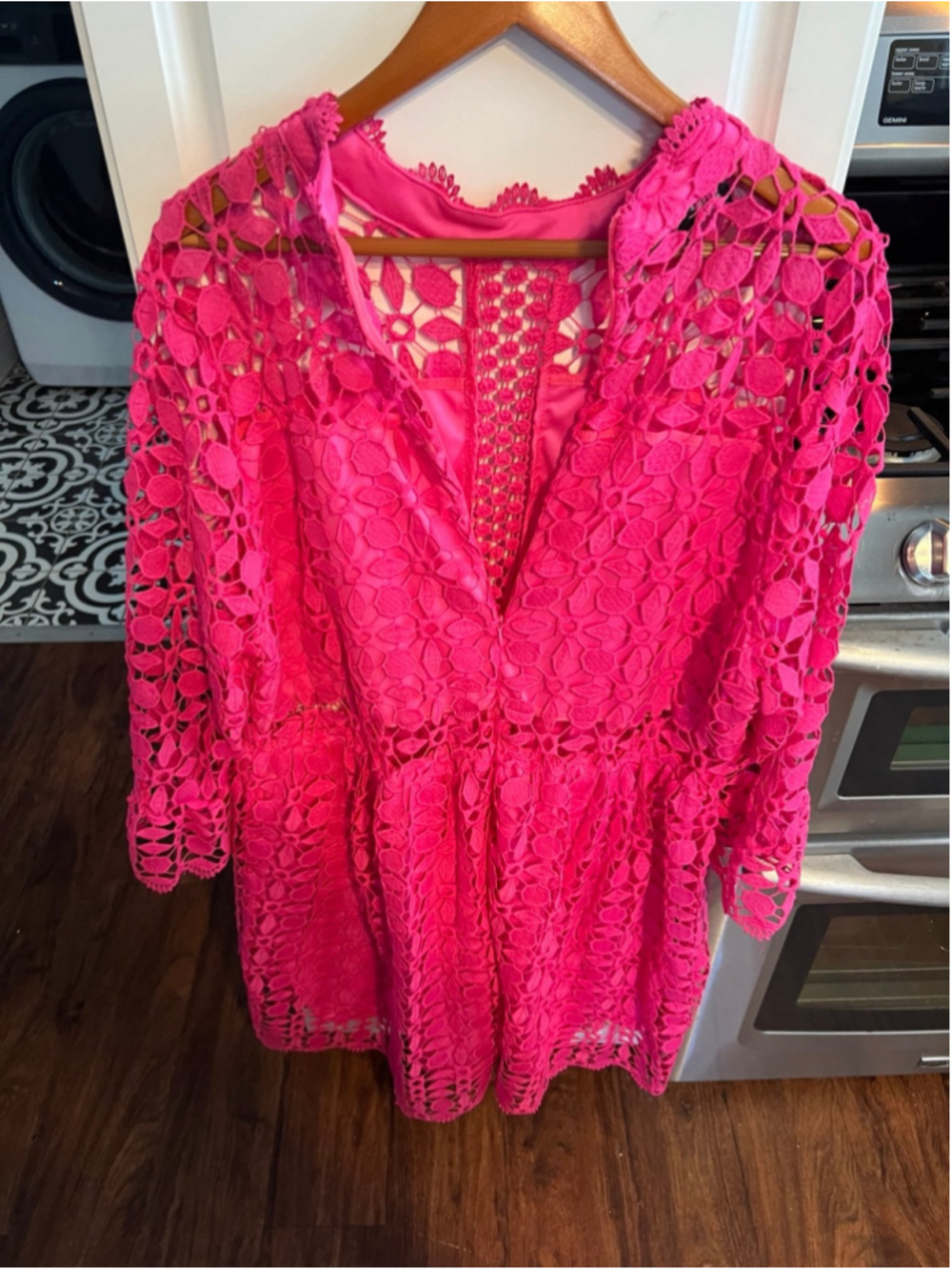 Eilly Bazar Women's Elegant Stand Collar Lace Hollow-Out Hot Pink Dress - Picture 6 of 12